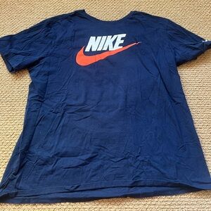 Nike Men’s T-Shirt